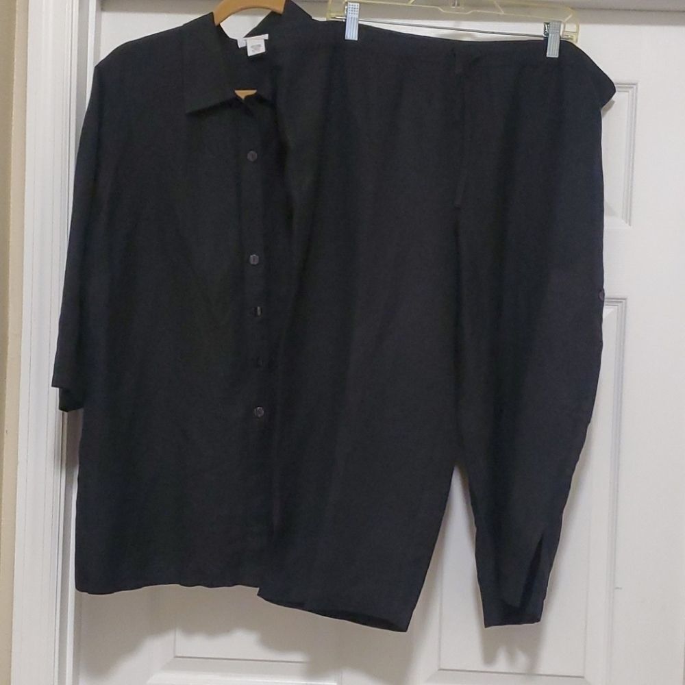 Avenue black linen  woman 18/20 blend cropped pantsuit